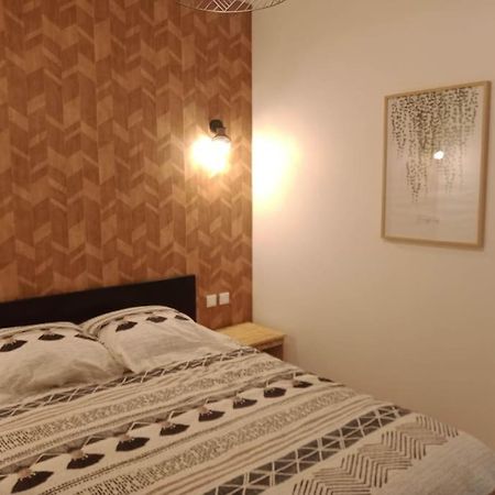 Gonnelles Appartement T3 Centre Ville Rdc D Ажан Екстериор снимка