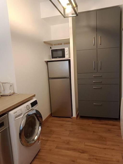 Gonnelles Appartement T3 Centre Ville Rdc D Ажан Екстериор снимка