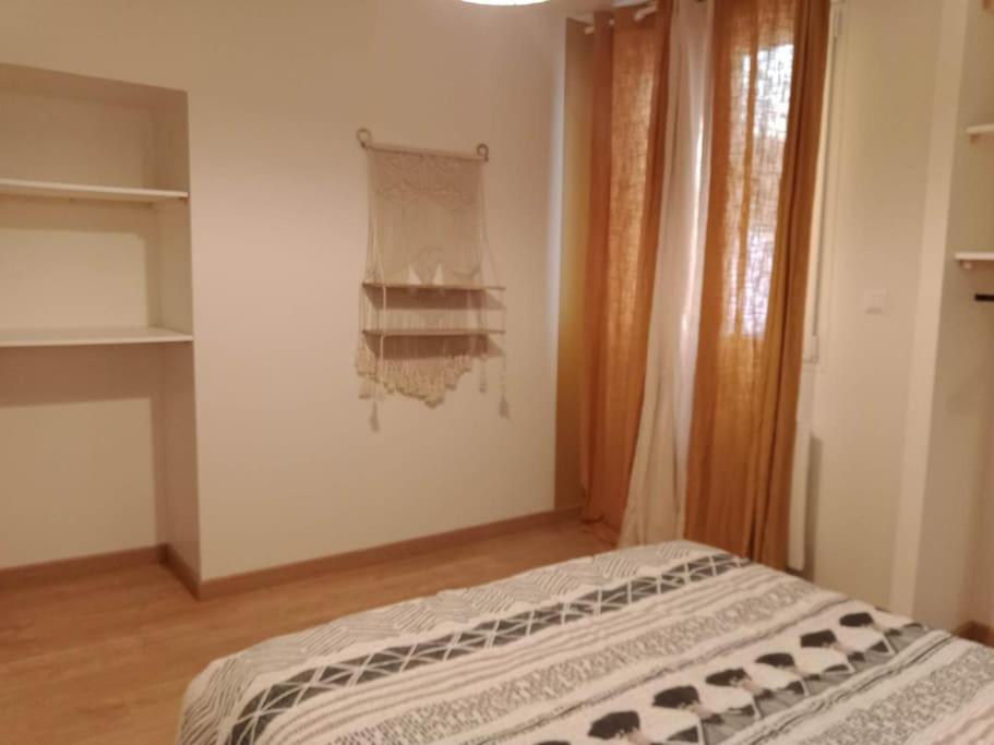 Gonnelles Appartement T3 Centre Ville Rdc D Ажан Екстериор снимка
